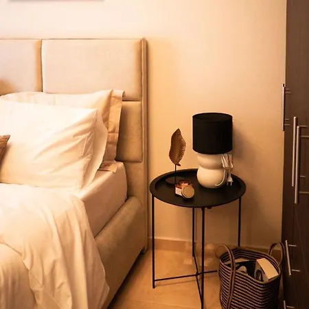 Apartment Kate's Luxury With Private Parking *