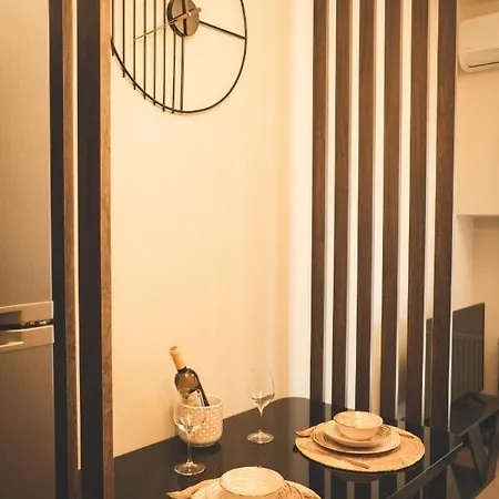 Kate's Luxury With Private Parking Apartment *