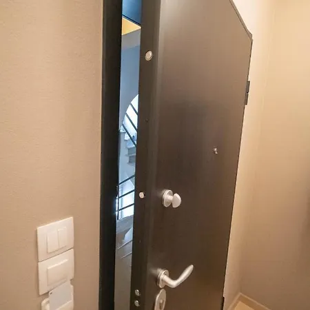 Kate's Luxury With Private Parking Apartament *