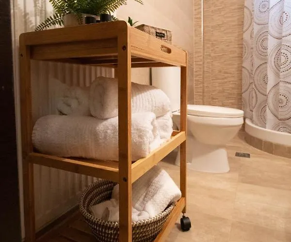 Kate's Luxury With Private Parking