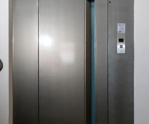 Kate's Luxury With Private Parking Appartement Vólos